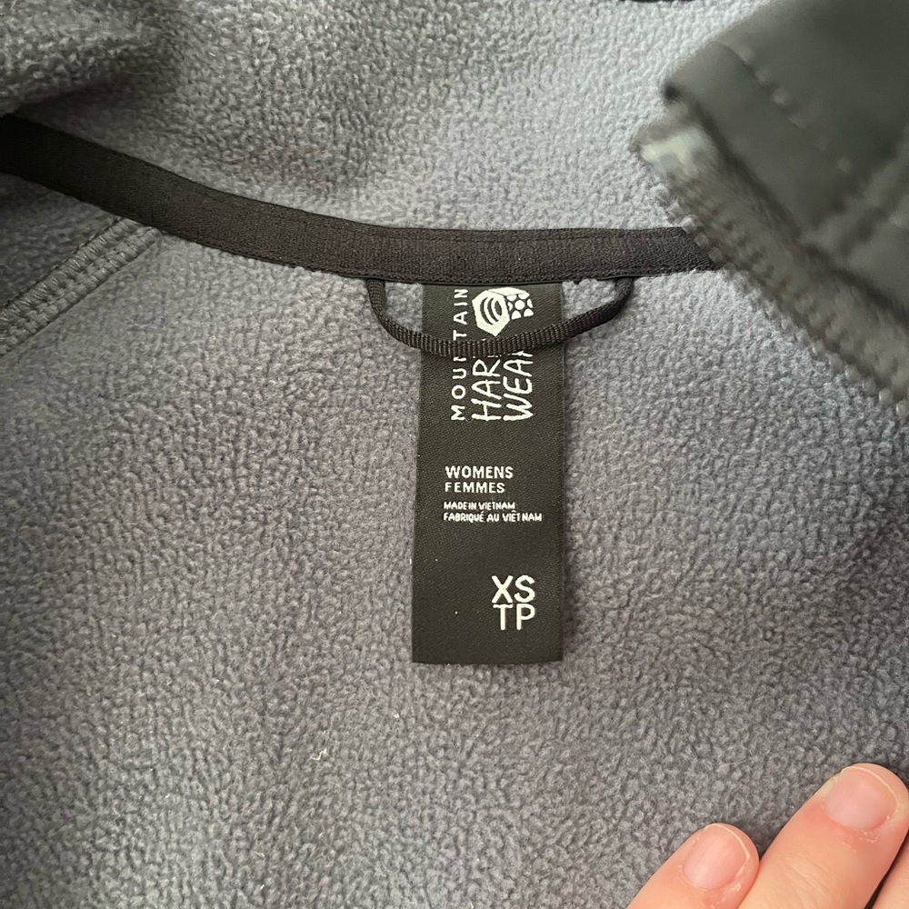 Mountain Hardware Softshell Jacket - Picture 3 of 3